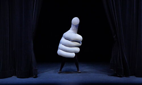 Mummenschanz_Hand.jpg