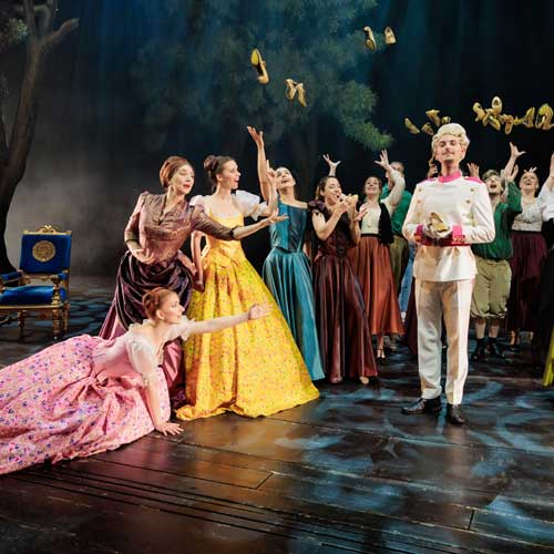 500px_Cinderella_Das_Musical_Bild_02_Credit_Michael_Böhmländer.jpg